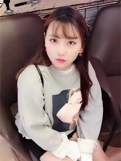 周萦