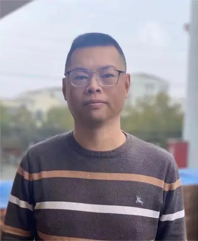 周爱国